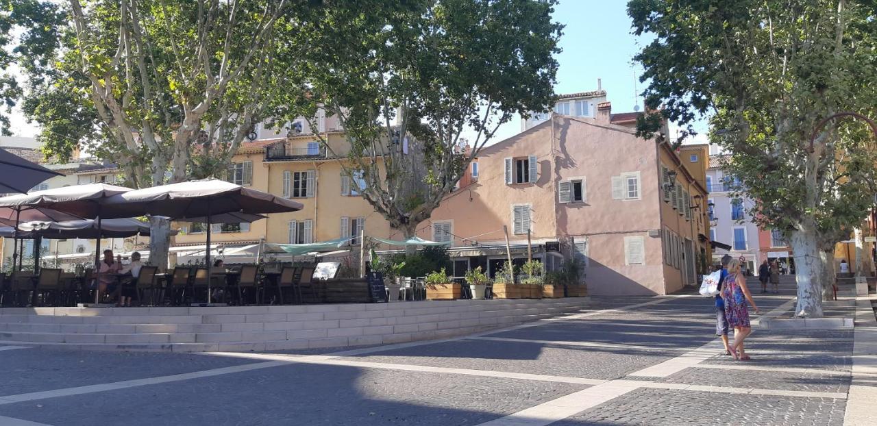 Appartement Centre-Historique 70 M2 Fréjus Eksteriør billede